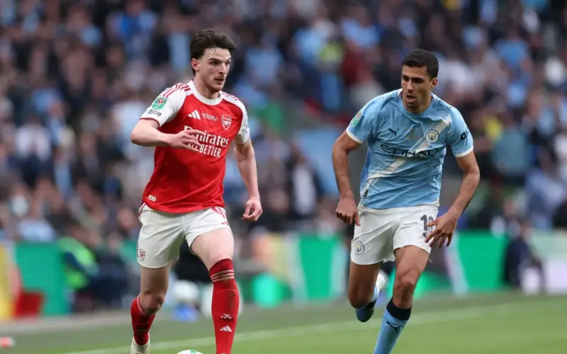 الذكاء الاصطناعي يُجيب: ما النتيجة المتوقعة لقمة مانشستر سيتي وآرسنال؟